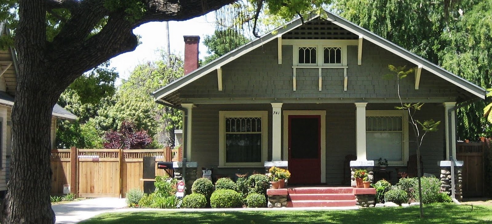 6 Reasons to Invest in Single-Family Homes